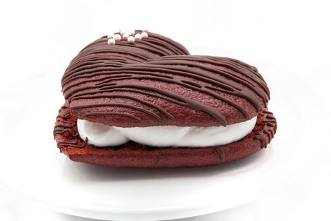 Pre-order | Heart Whoopie Pie (Frozen)