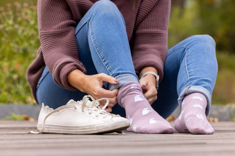 Women's White Cat Socks: Women’s 5 – 10