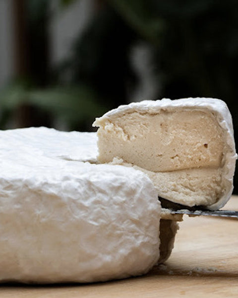 Plant-based Ripened Brie (Refrigerated)