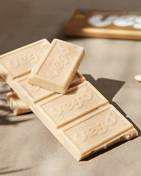 CLEARANCE - White Chocolate Bar - BB Aug 17